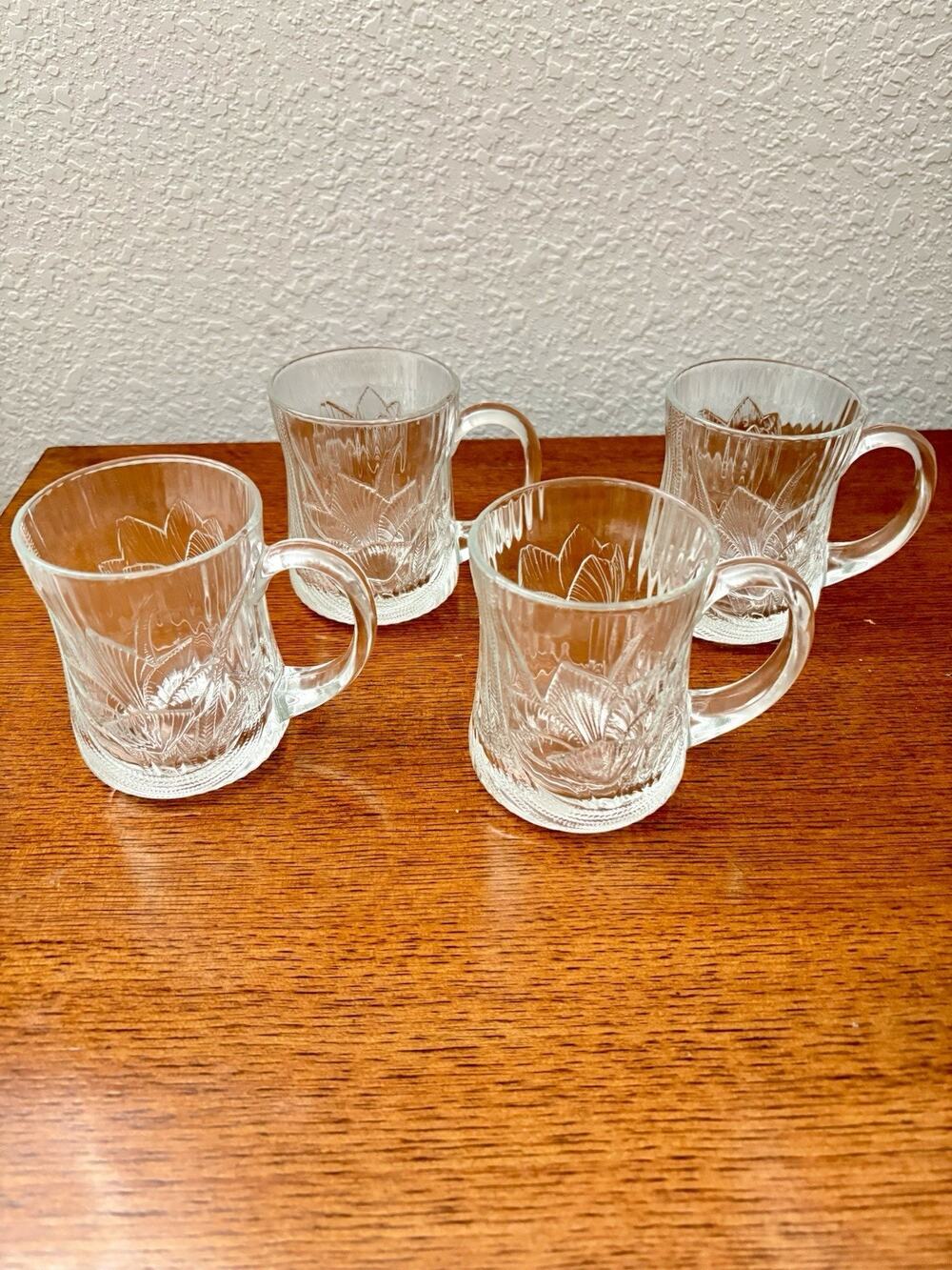 Vintage Gien Colozoc Canterbury Crocus Flower Clear Glass Mugs Set of 4 France